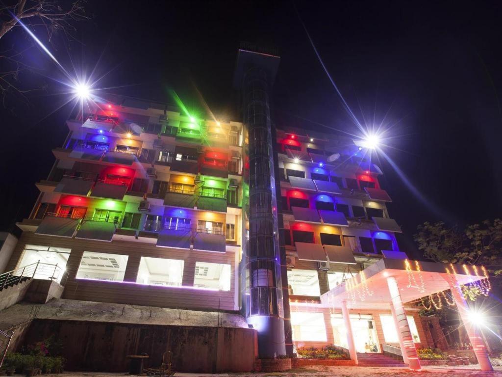 Hotel Night Heaven Bāndarban Eksteriør billede