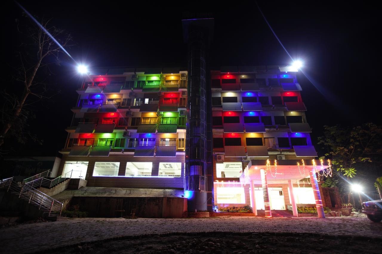 Hotel Night Heaven Bāndarban Eksteriør billede